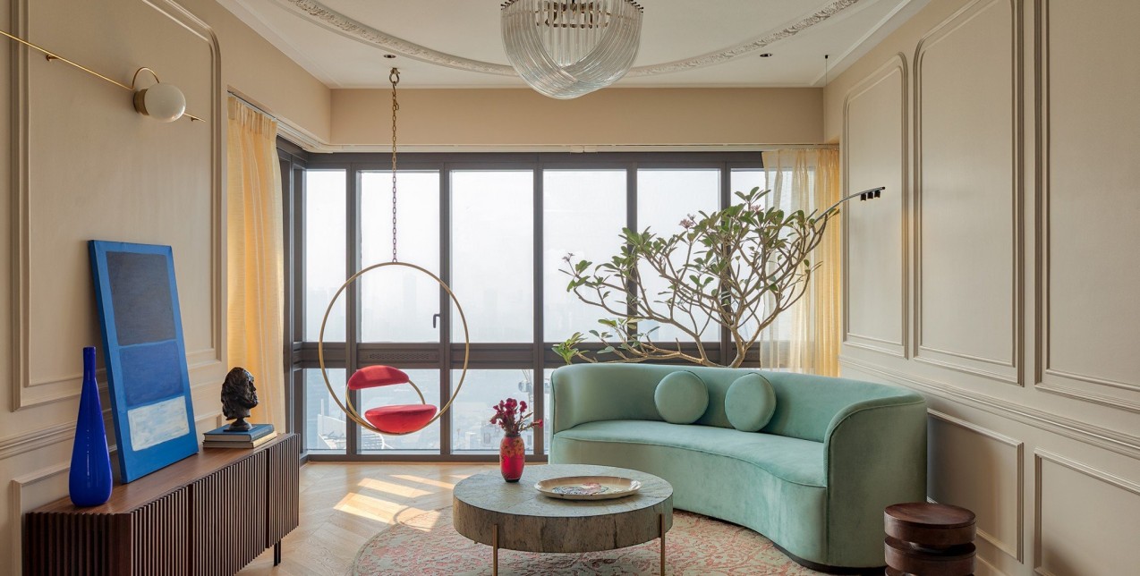 Mε έμπνευση από την Emily In Paris αυτό το διαμέρισμα είναι “Très Chic”