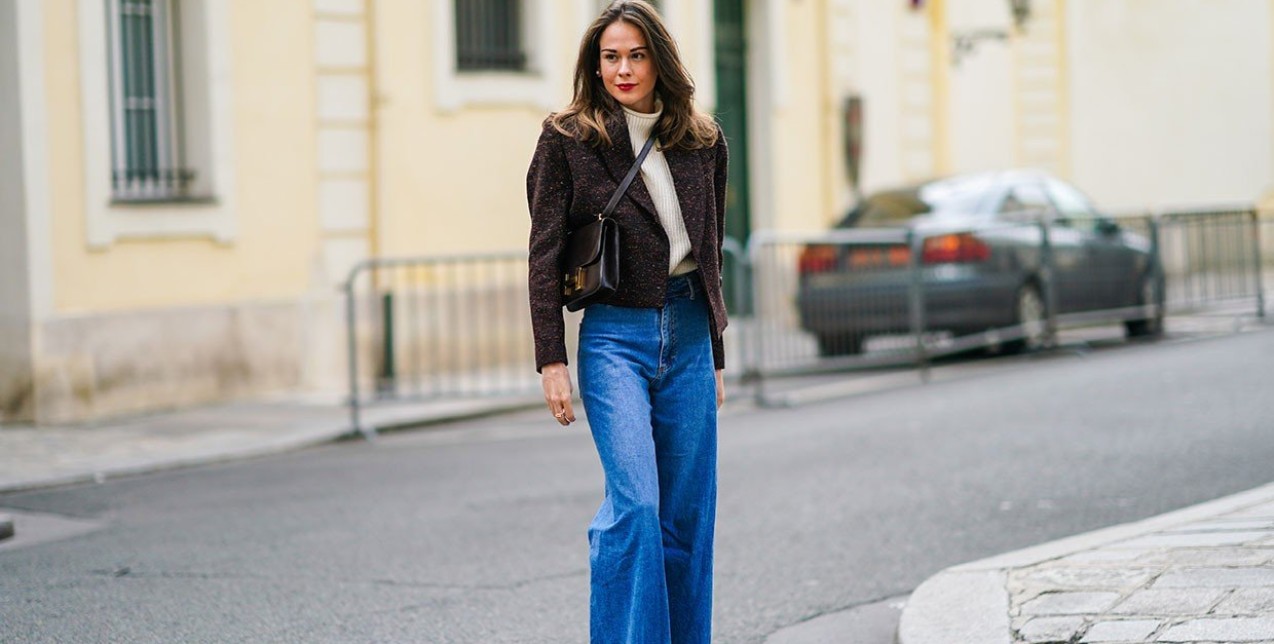 Denim Rules: Τα τζιν παντελόνια που θα σας βγάλουν «ασπροπρόσωπες» τον χειμώνα 