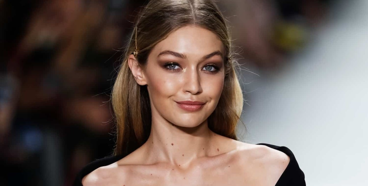 Gigi Hadid: Με ποιον τρόπο στηρίζει τα νέα κορίτσια στον χώρο του modeling;