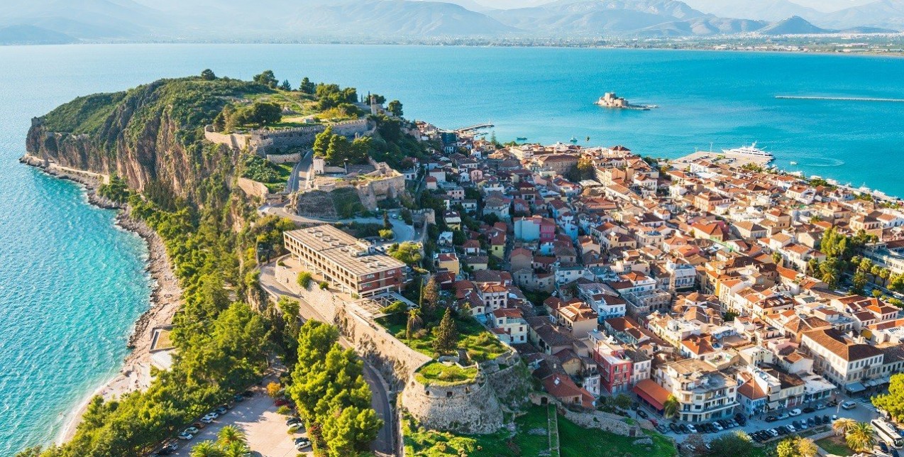 Οι 4 must-visit προορισμοί στην Ελλάδα για την άνοιξη