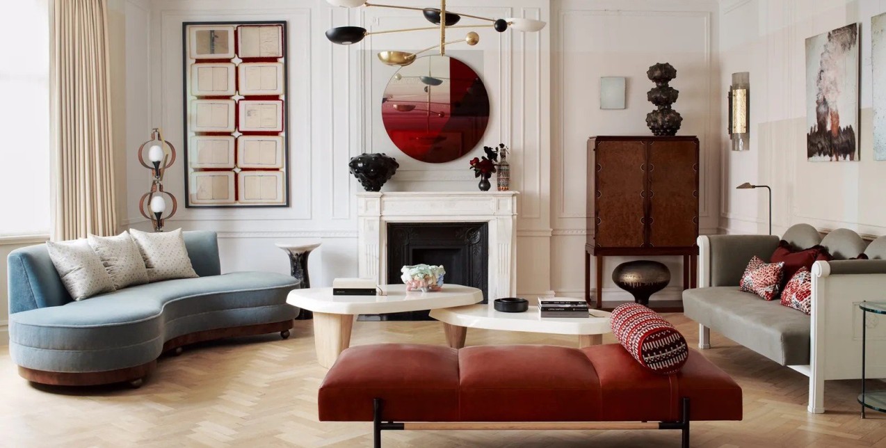 Ένα διαμέρισμα στο Λονδίνο αντλεί έμπνευση από την παριζιάνικη αισθητική