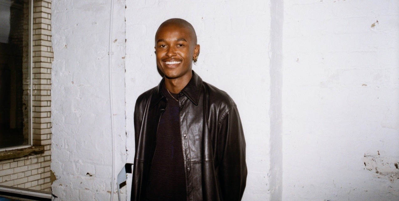 Maximilian Davis: Ποιος είναι ο νέος creative director του οίκου Salvatore Ferragamο;