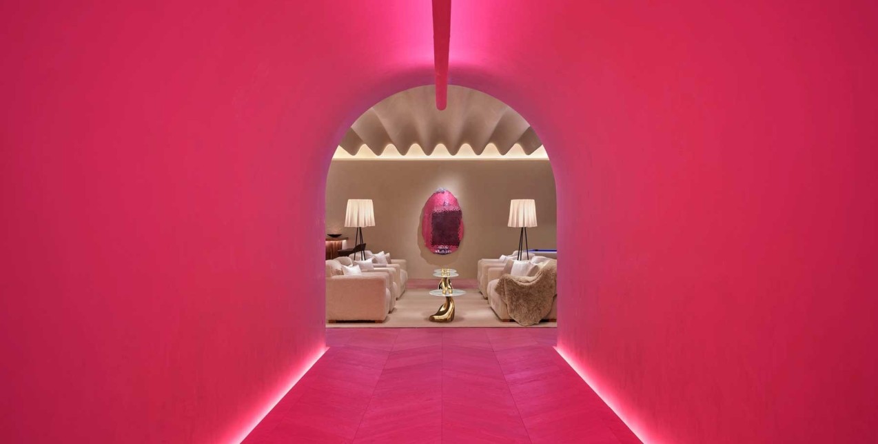 Live your Fantasy: Ένα νέο ξενοδοχείο στη Μαδρίτη «υποκλίνεται» στον μοντερνισμό