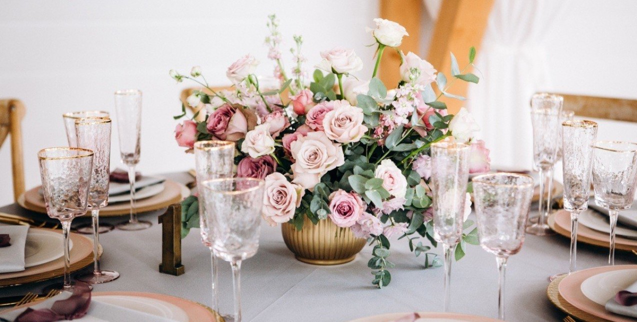 Floral Art De La Table: Οι κομψές κινήσεις για μια ultra chic τραπεζαρία
