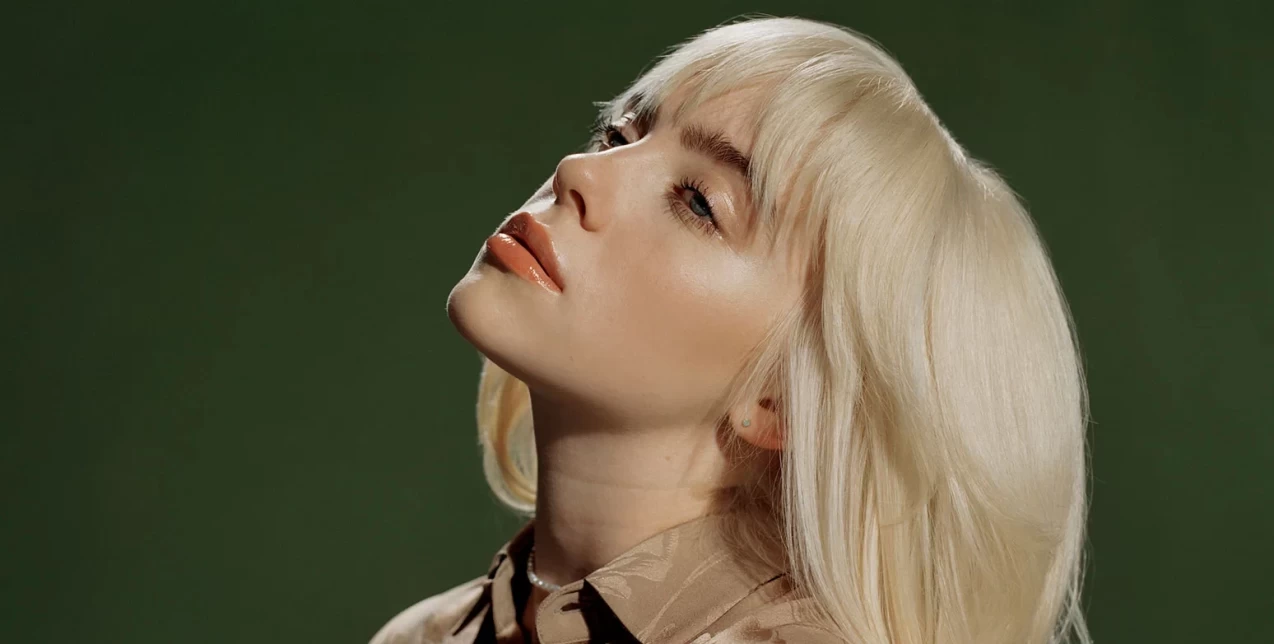 Tourette: Τι είναι το σύνδρομο από το οποίο πάσχει η Billie Eilish;