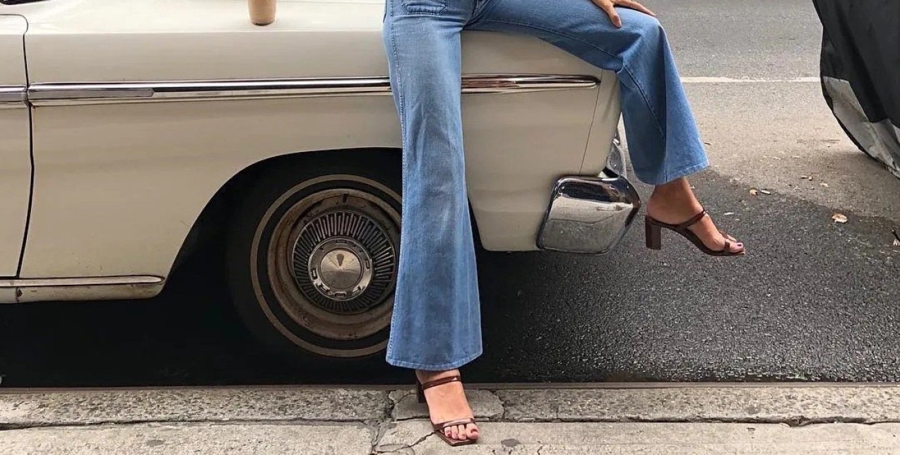 5 shoes' designs που ταιριάζουν με τα jeans σας 