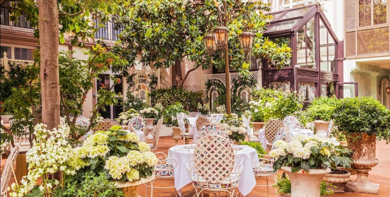 O γαστρονομικός «ναός» του Παρισιού ανοίγει τις πύλες του ολοκαίνουριου κήπου του