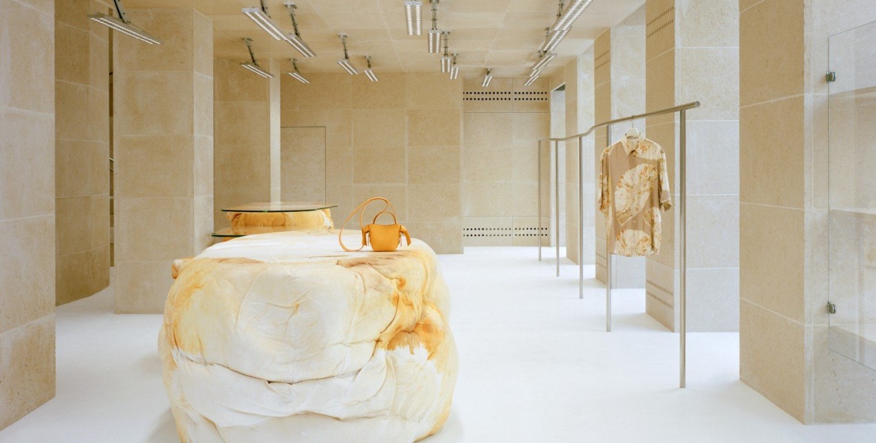 Η νέα boutique των Acne Studios στο Παρίσι είναι ένα «κάλεσμα» στην απαράμιλλη κομψότητα