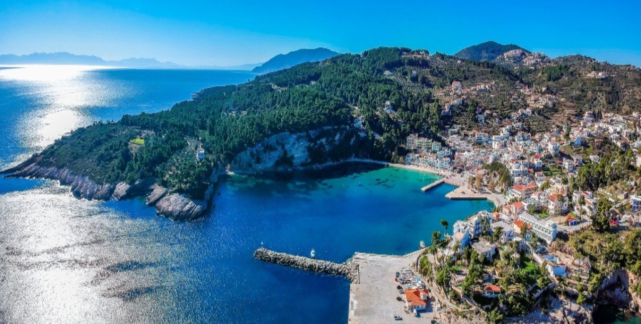 Αλόννησος: Η καταπράσινη όαση των Σποράδων σας περιμένει να την εξερευνήσετε 