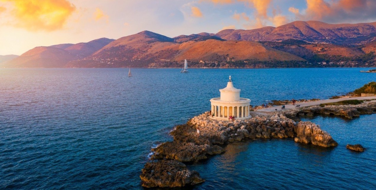 5+1 low profile παραλίες στα Επτάνησα που αξίζουν μία θέση στην bucket-list σας 