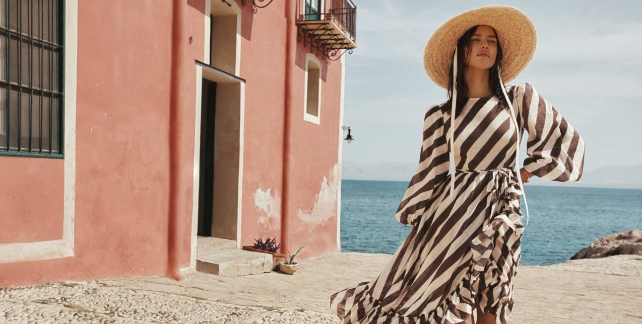 Τα styling tips για να παραμείνετε it girl ακόμα και στην παραλία 