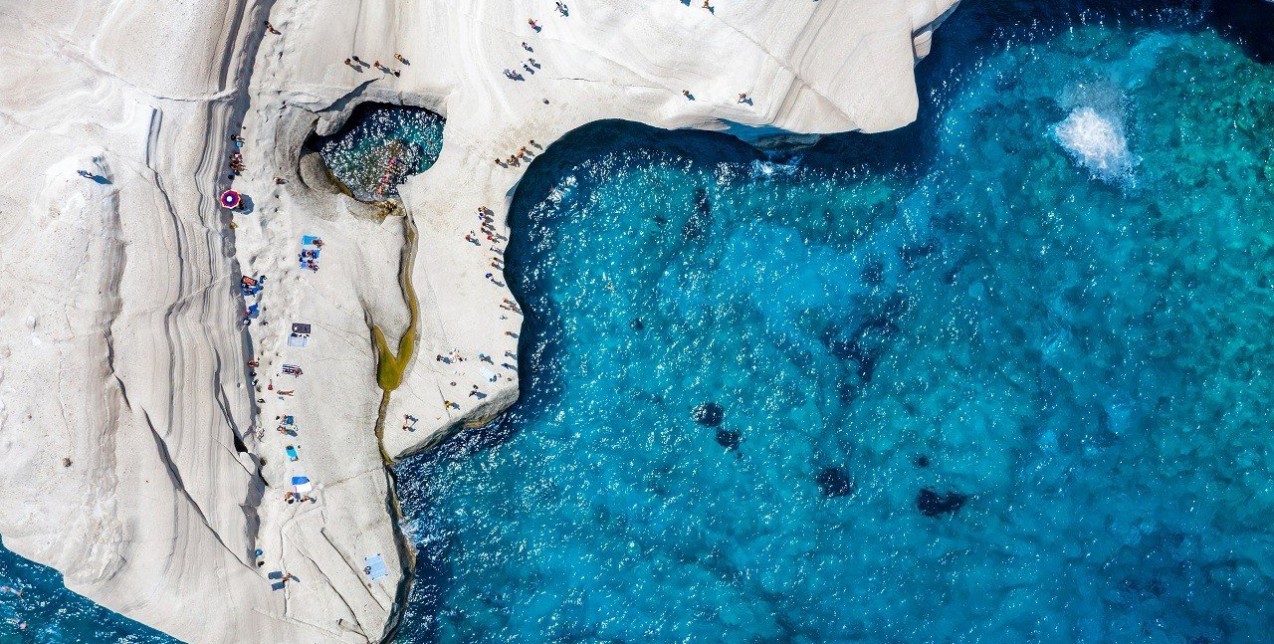 Travel & Leisure: 3 ελληνικά νησιά στην παγκόσμια λίστα με τους 25 πιο αγαπημένους προορισμούς