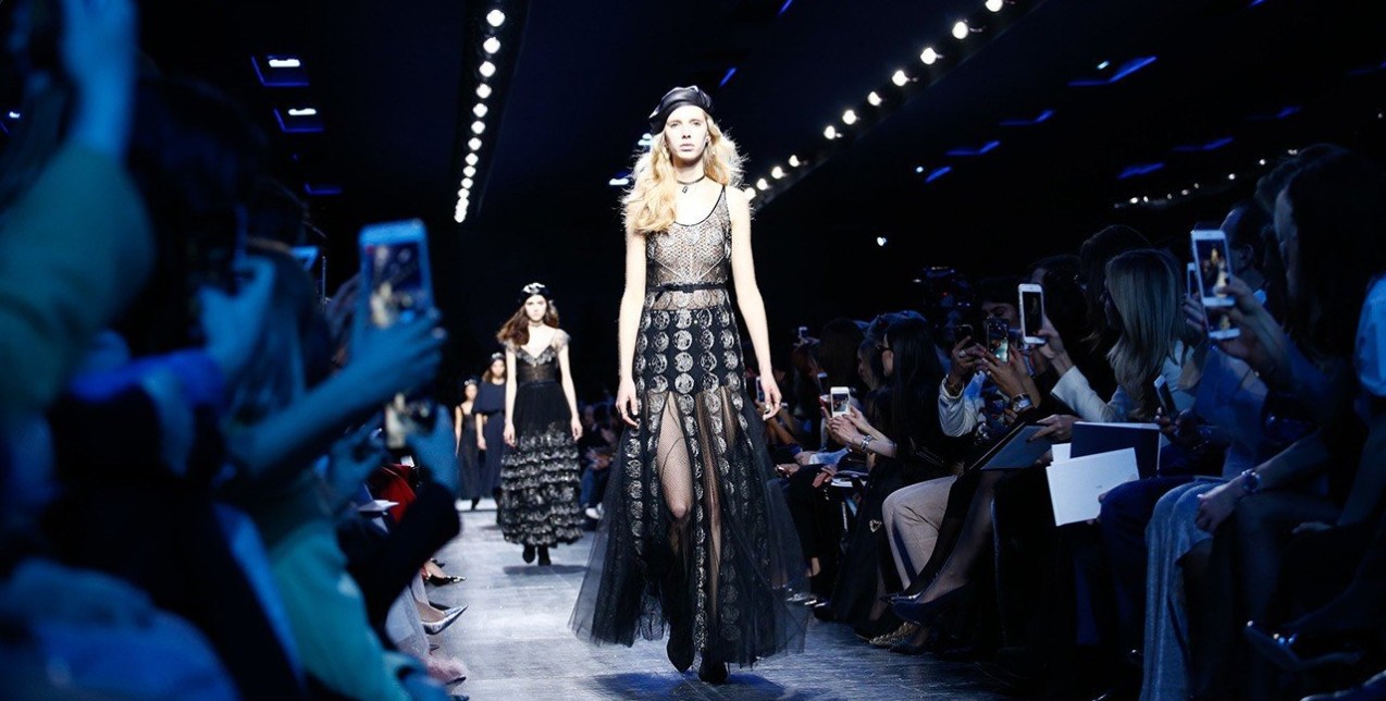 Galactic trend: Το διαστημικό ταξίδι της μόδας 