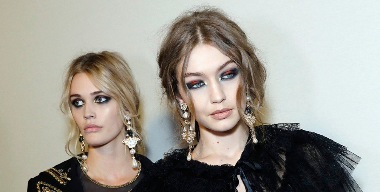 Τα καλύτερα smokey eye looks για να δοκιμάσετε τα Χριστούγεννα