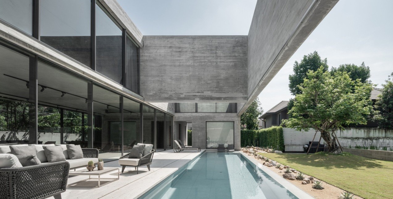 Μια ultra modern, μινιμαλιστική κατοικία έχει τον κήπο των ονείρων μας