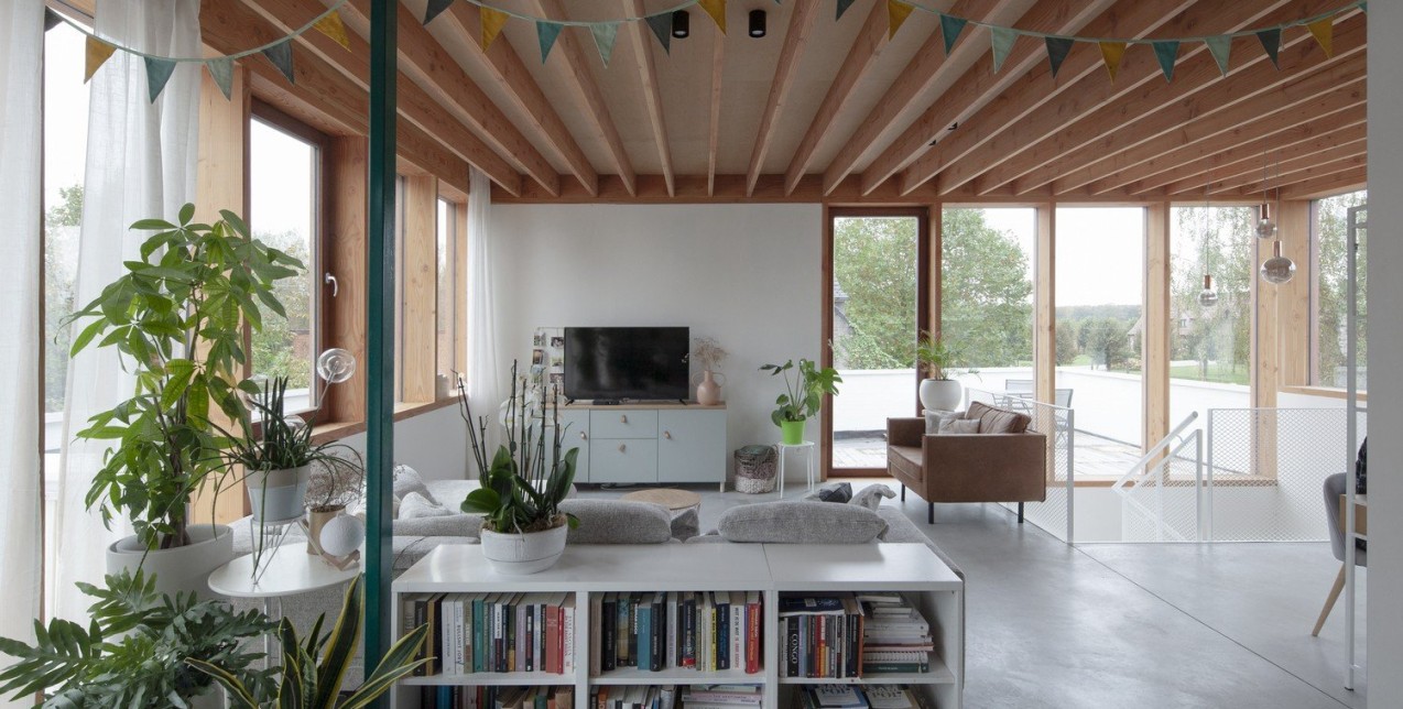 Μια cozy κατοικία στο Βέλγιο ποντάρει στη δύναμη των φυσικών υλικών