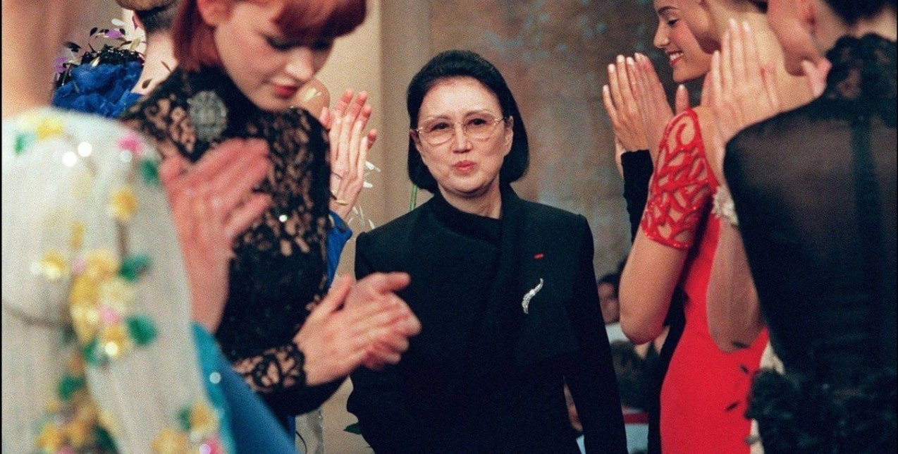 Goodbye Madame Butterfly: Έφυγε από τη ζωή σε ηλικία 96 ετών η Γιαπωνέζα stylist και σχεδιάστρια Hanae Mori