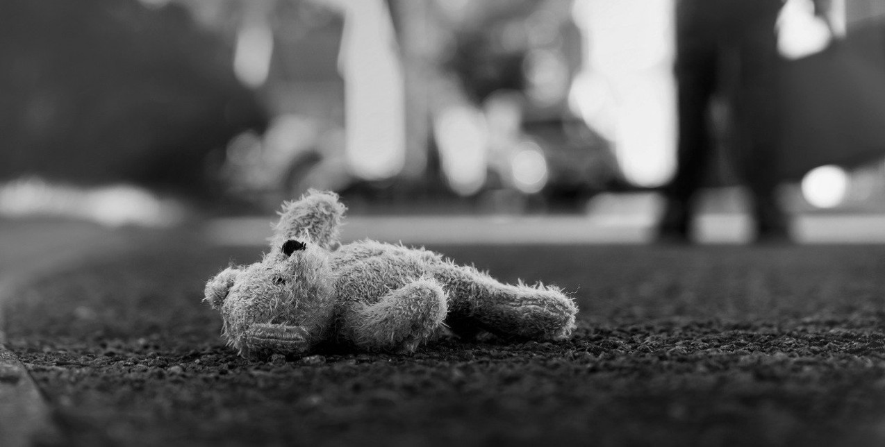 Παιδική σεξουαλική κακοποίηση: Ποιες είναι, στα αλήθεια, οι επιπτώσεις στην παιδική και την ενήλικη ψυχή;  