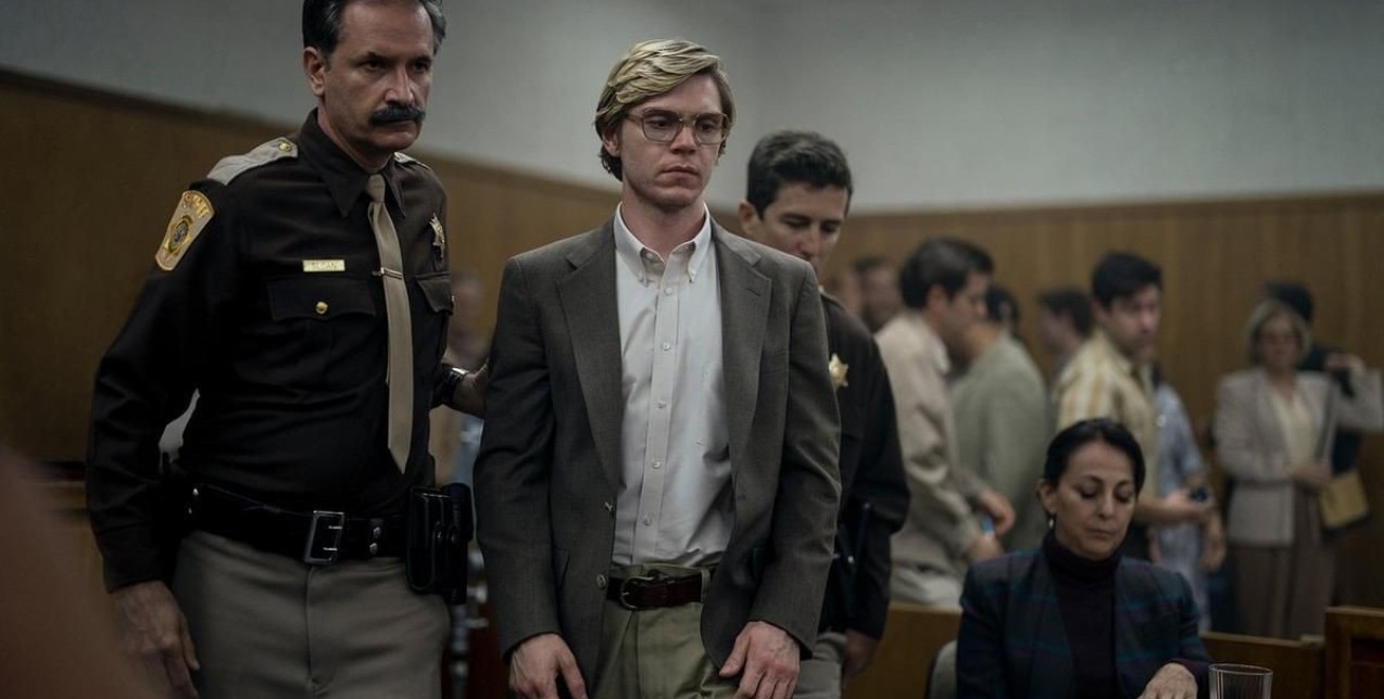 Netflix lovers: Οι 7 super-top παραγωγές που είναι #trend τώρα 