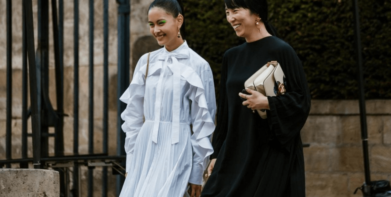 Τα πιο stylish midi φορέματα που θα αναδείξουν τη σιλουέτα σας 