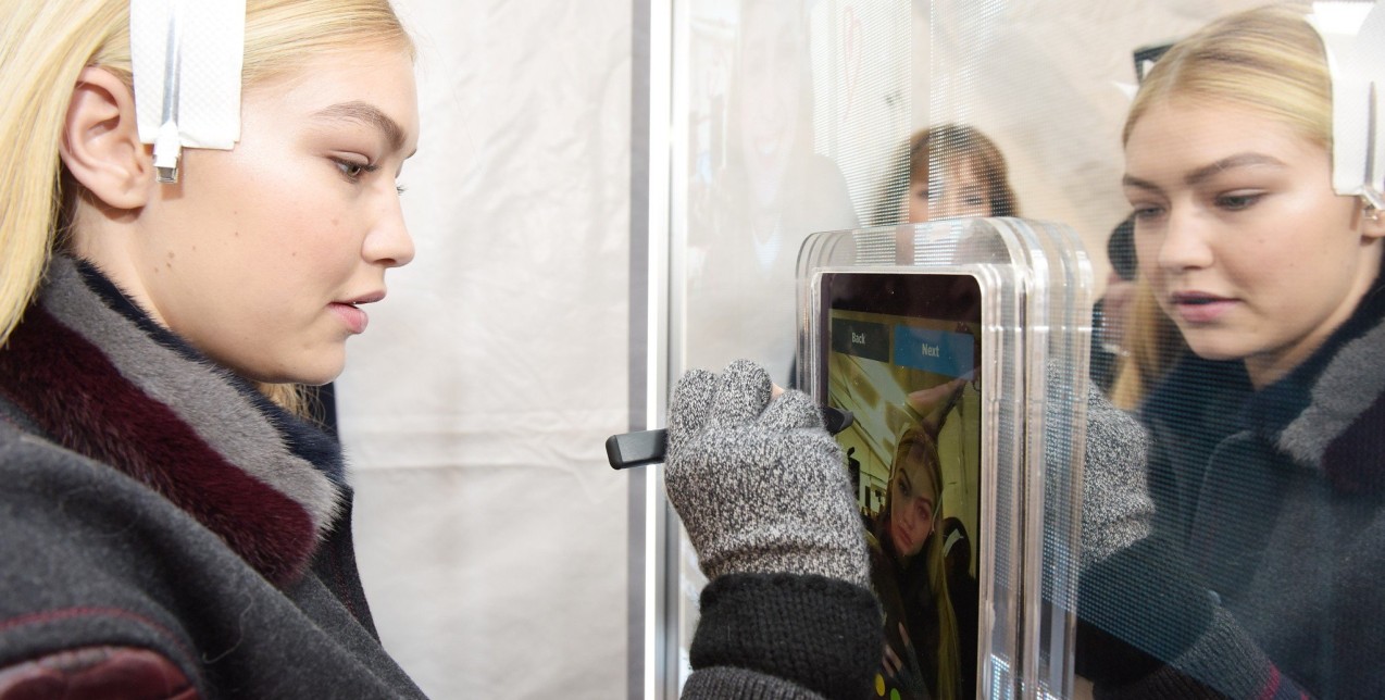 Gigi Hadid vs Elon Musk: Το top model γυρίζει την πλάτη στο Twitter 