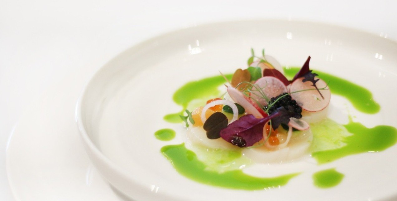 Ceviche: Το «δώρο» της περουβιανής κουζίνας και που θα γευτείτε το καλύτερο στη Θεσσαλονίκη 