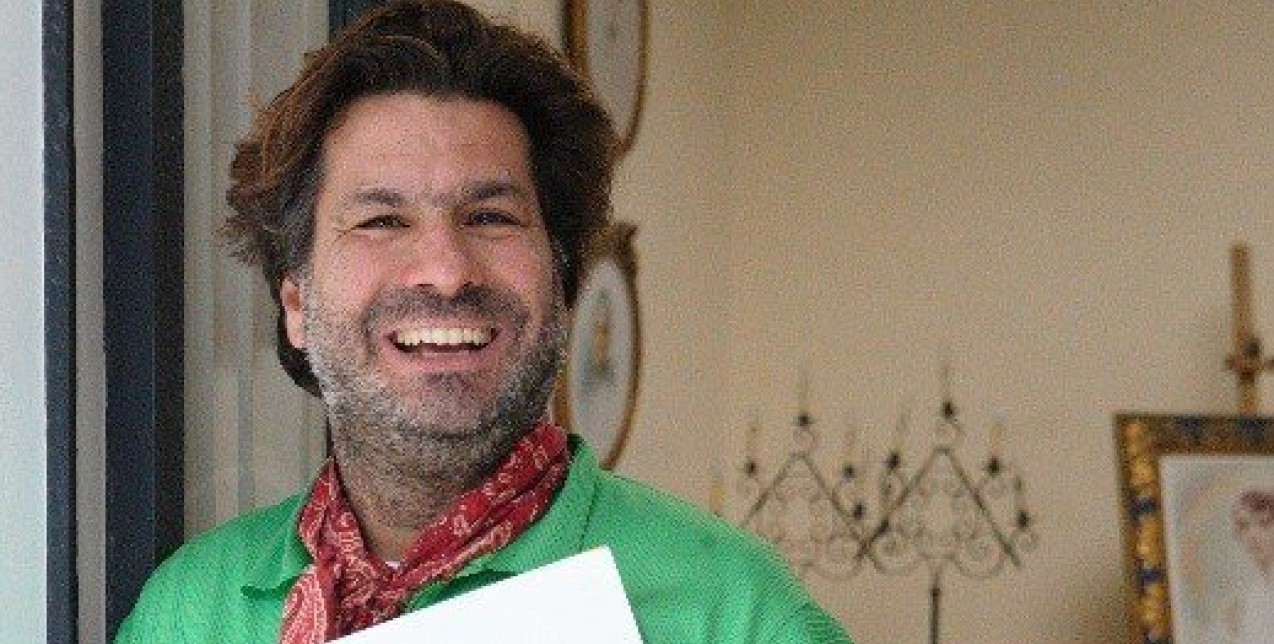 Γεώργιος Καράμπελλας: Όσα μας εκμυστηρεύτηκε λίγο πριν την επίσημη παρουσίαση του πρώτου του βιβλίου