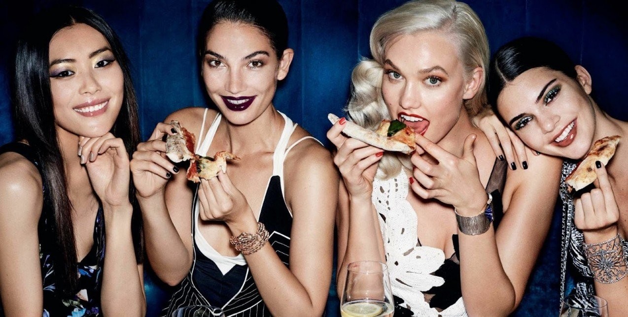 Πώς να μην πάρετε κιλά φέτος τις γιορτές χωρίς να στερηθείτε