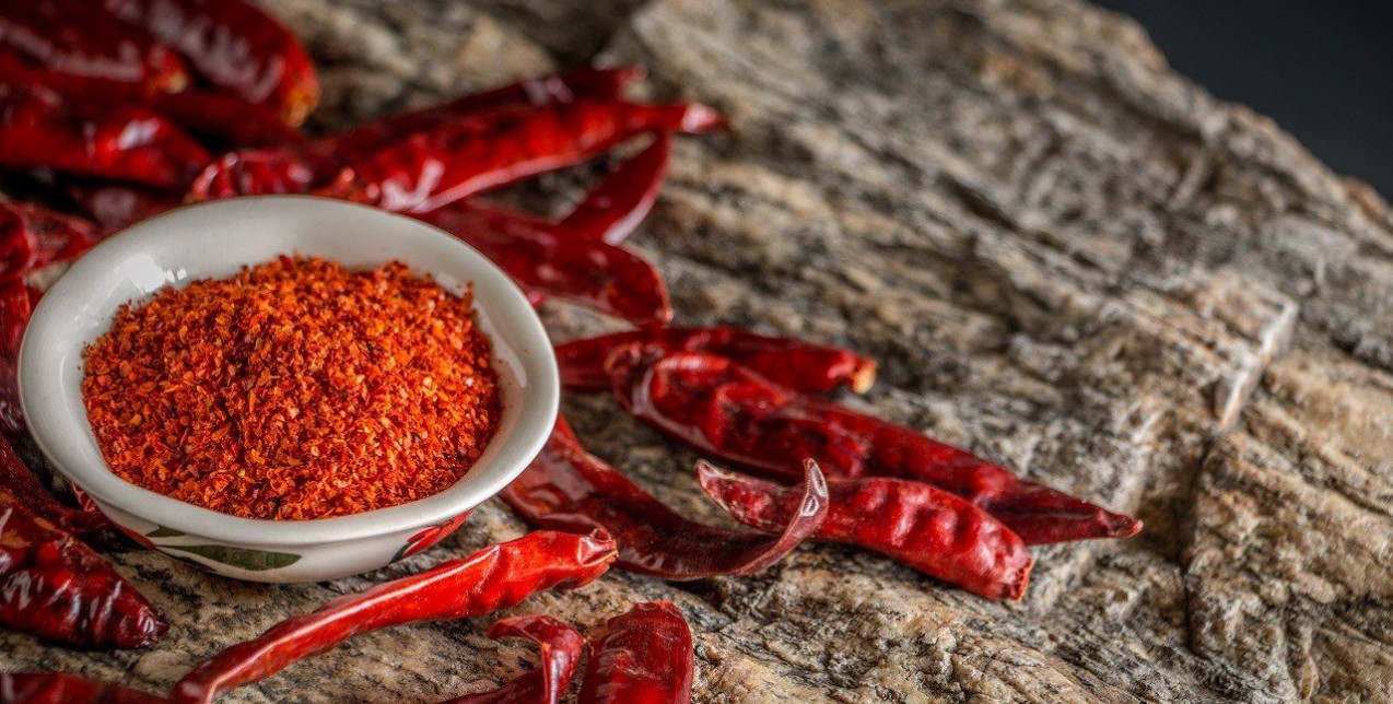 Πώς το πιπέρι καγιέν μπορεί να μας βοηθήσει να χάσουμε βάρος