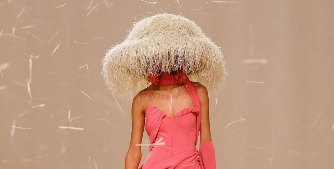 Le Raphia: Το SS23 show του Jacquemus ήταν ένας ύμνος στο πιο τέλειο καλοκαίρι