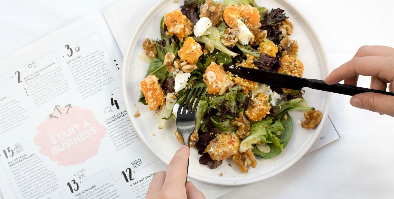 Δείτε πώς η υγιεινή διατροφή μπορεί να οδηγήσει σε καλύτερη ψυχική υγεία