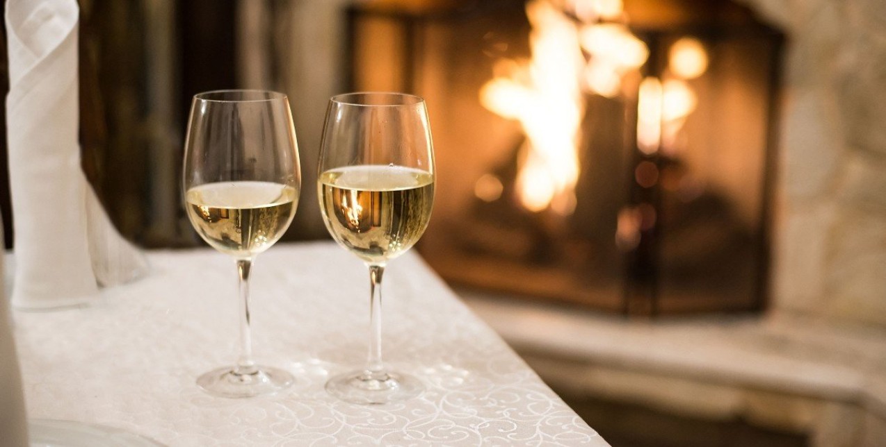 Ζεστοί δίπλα στο τζάκι: Οι διευθύνσεις στη Θεσσαλονίκη για τις κρύες μέρες 