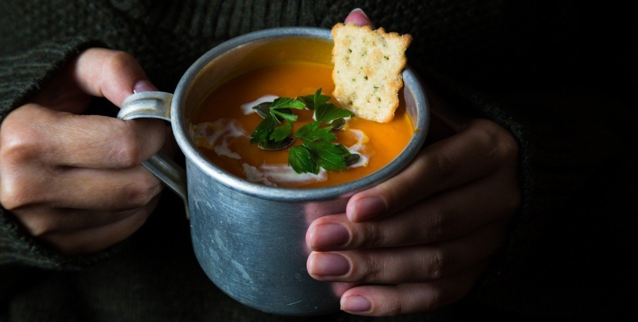 3 σούπες που θα σας κρατήσουν ζεστούς τις κρύες μέρες 