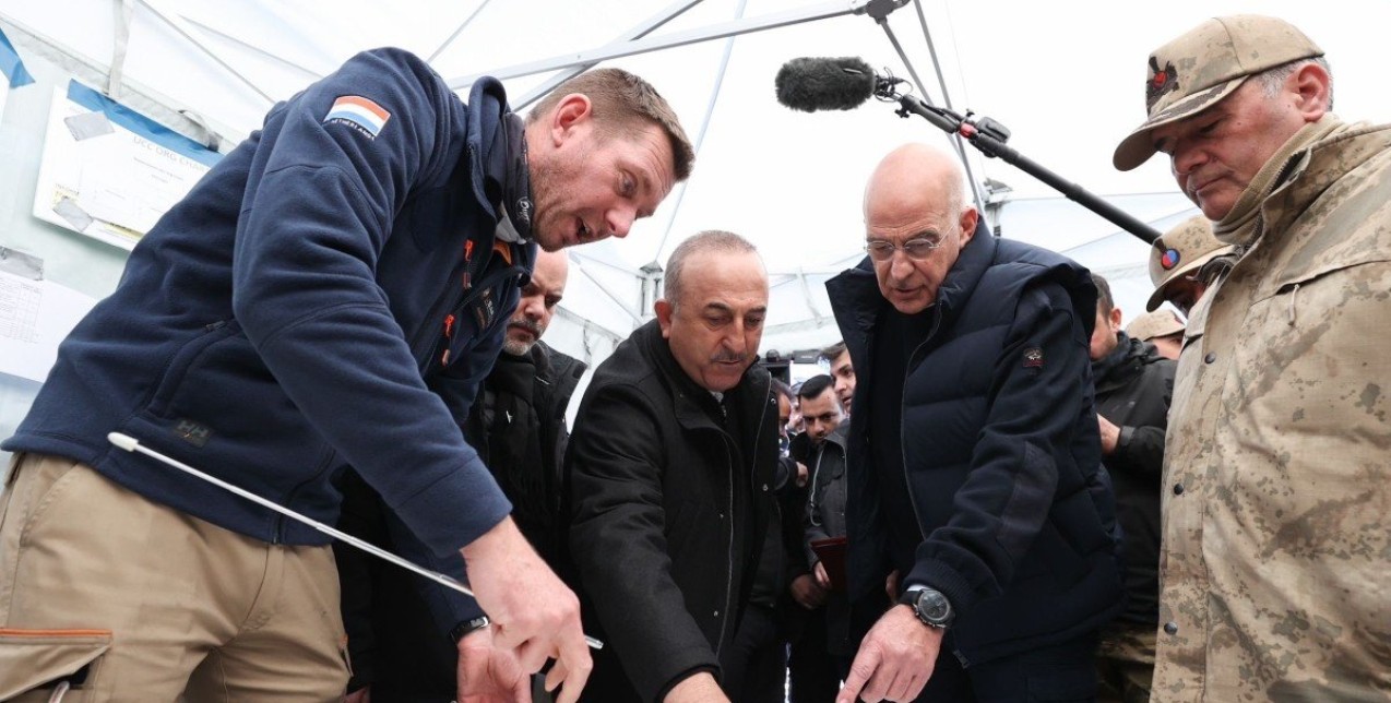 Η επίσκεψη του Νίκου Δένδια στην Τουρκία και τα μικρά θαύματα που διατηρούν ζωντανή την ελπίδα