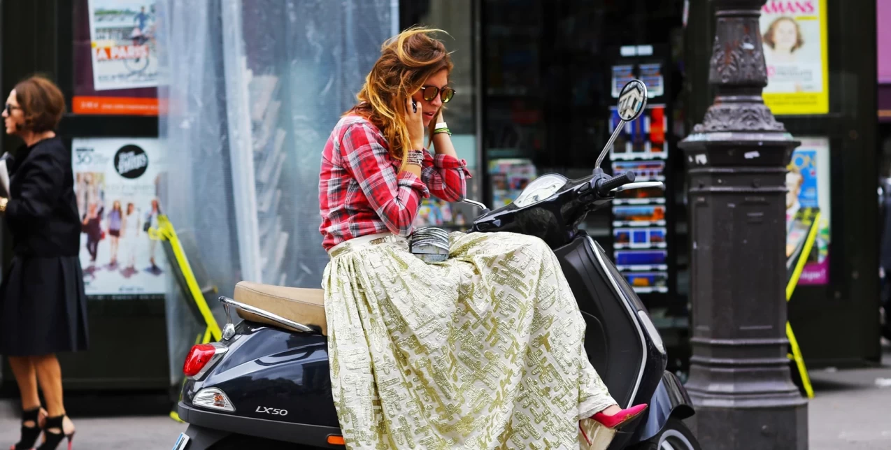 Maxi skirts: Τα σχέδια που θα φοράτε όλο το 2023