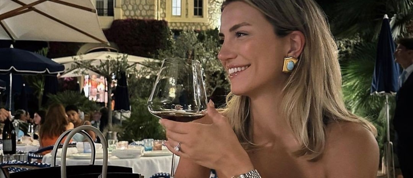 Έχετε hangover; 7 beauty steps που θα σας σώσουν το επόμενο πρωί 