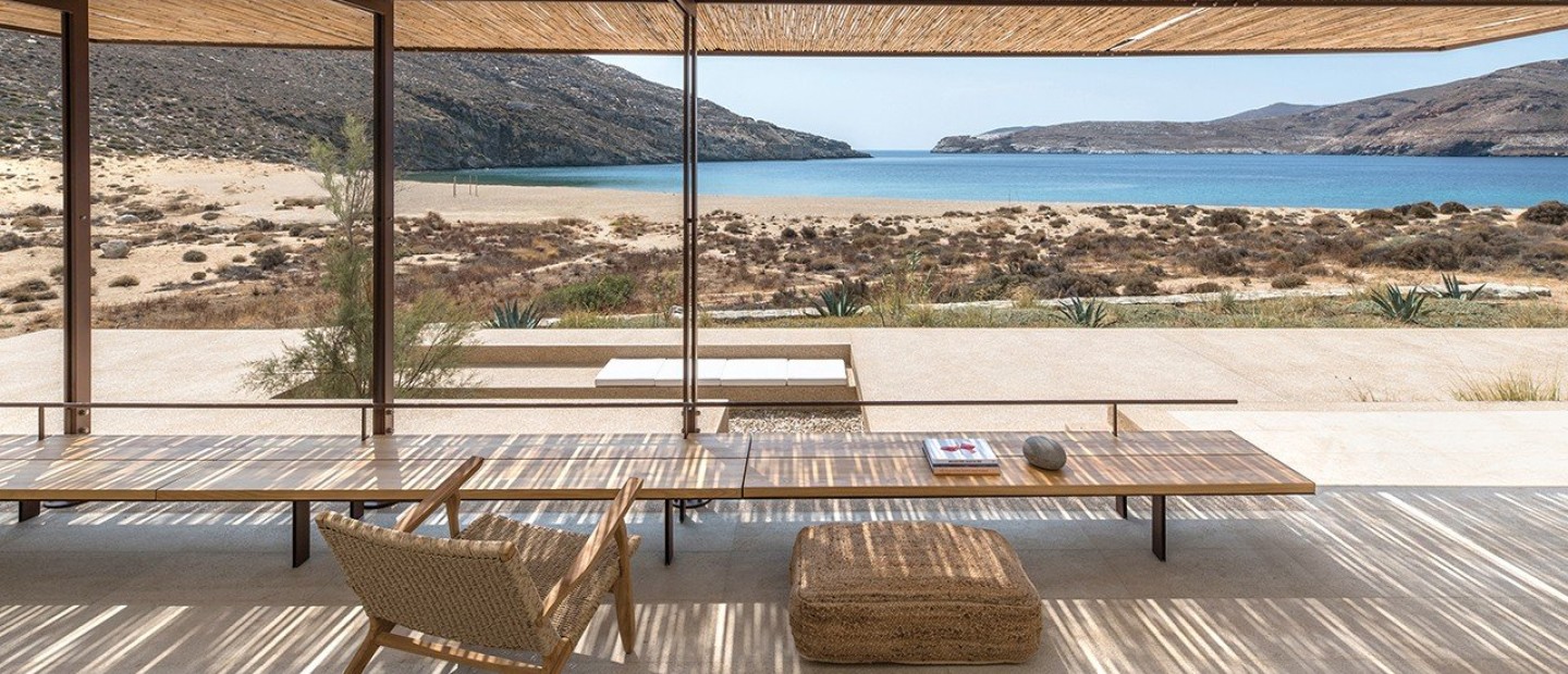 Επιστροφή στη φύση: Mια κατοικία στη Σέριφο μας συστήνει στη διαχρονική γοητεία του φυσικού της τοπίου 