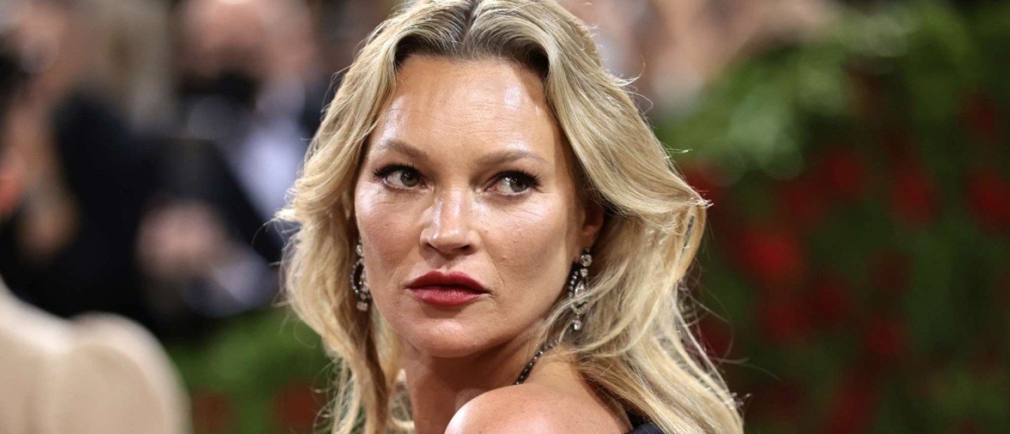 Μια αναδρομή στα πιο αξέχαστα catwalks της Kate Moss