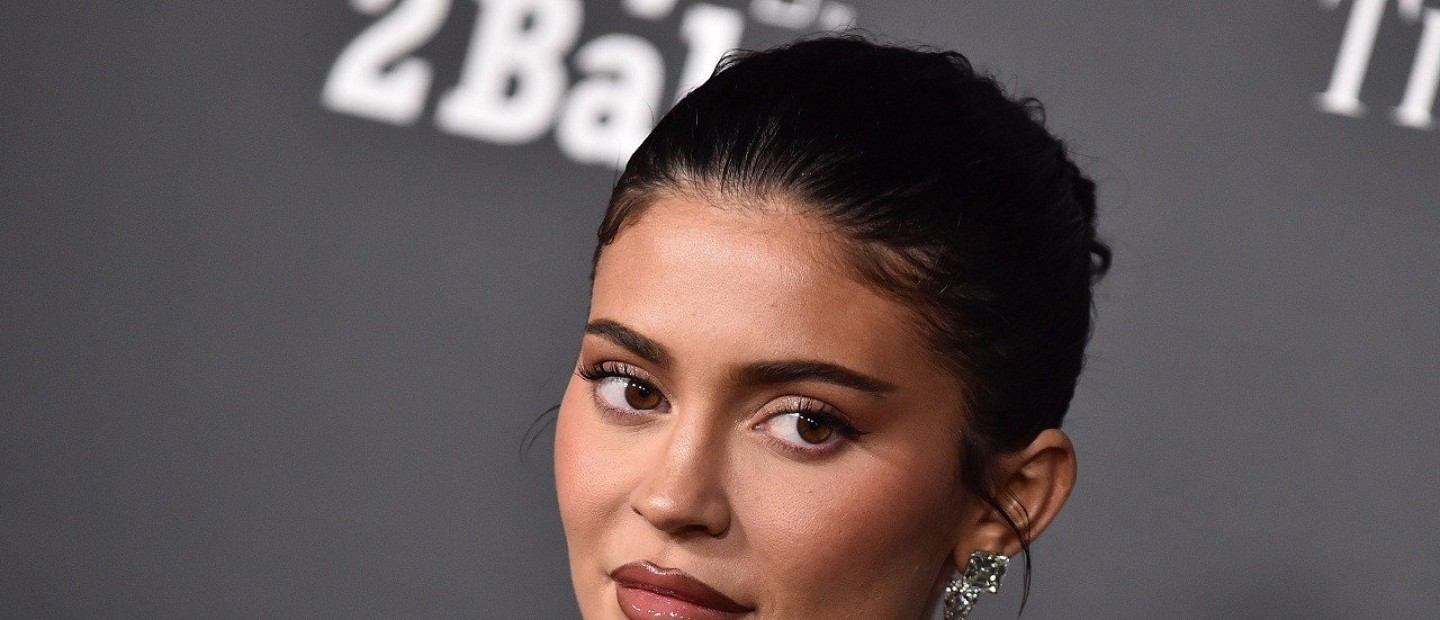 It's Official: Η Kylie Jenner λανσάρει το δικό της fashion brand