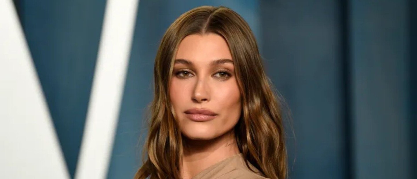 Η Hailey Bieber είπε δημόσια αυτό που σκέφτεται η κάθε γυναίκα στην εποχή των social media 