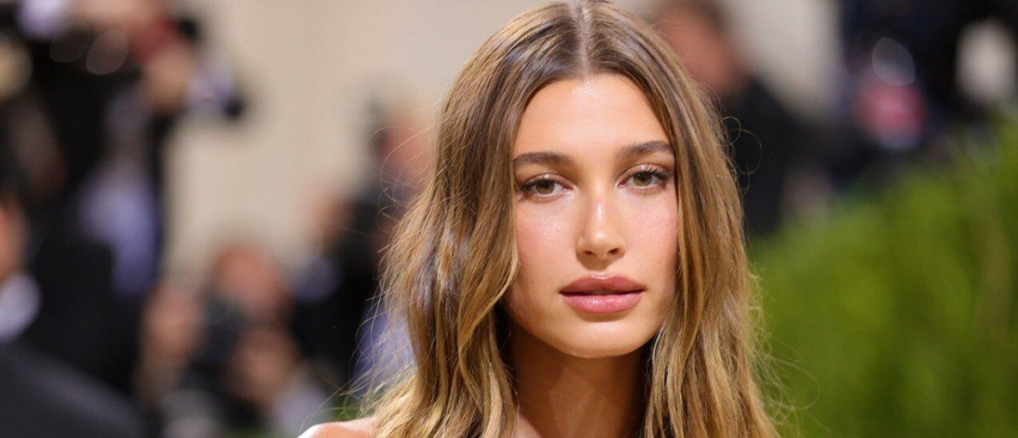 10 πράγματα χωρίς τα οποία η Hailey Bieber δε θα μπορούσε να ζήσει