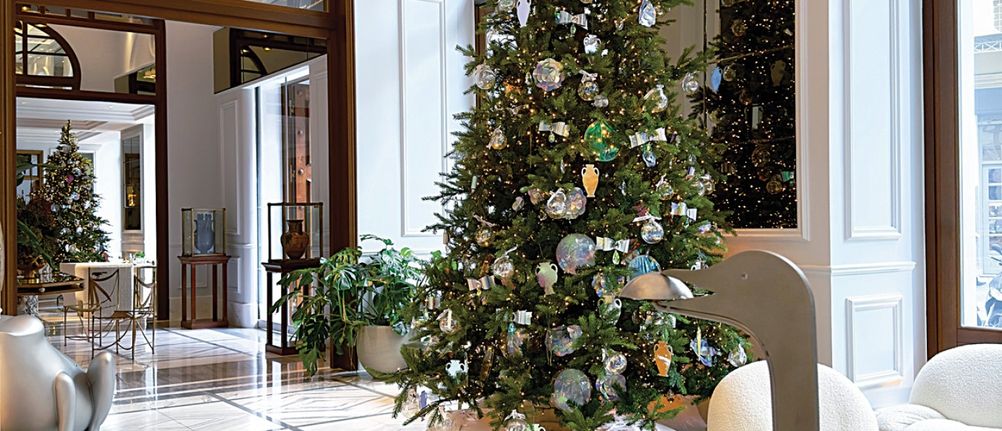 Το ξενοδοχείο στο κέντρο της Αθήνας που υπόσχεται μια αξέχαστη χριστουγεννιάτικη εμπειρία