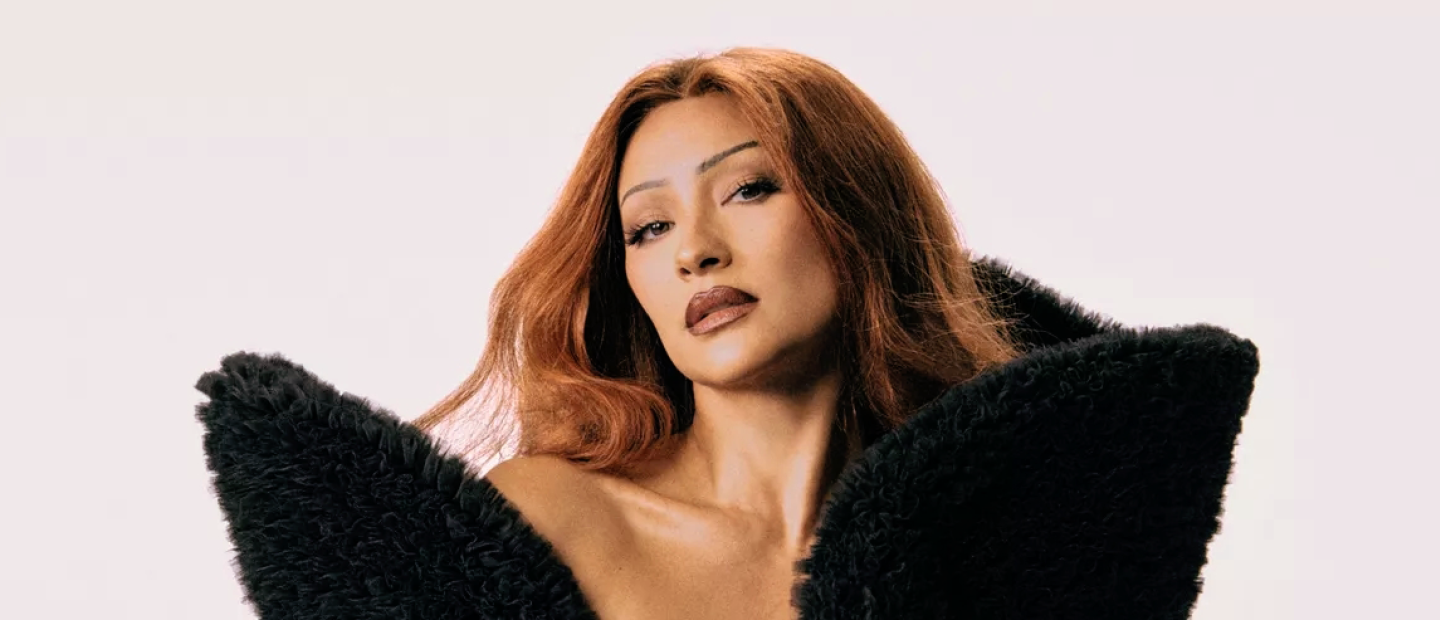 Τα λεπτά 90s φρύδια αποτελούν και πάλι τάση, όμως αξίζει να την ακολουθήσετε;