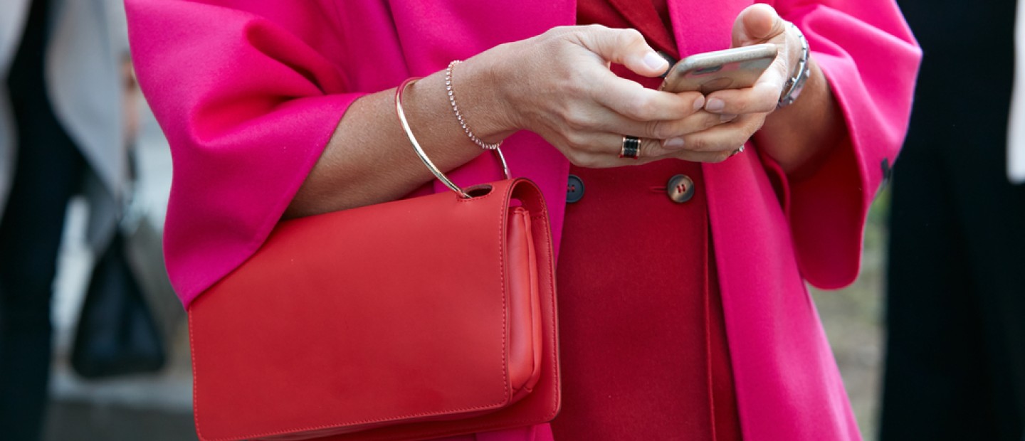 Pink & Red: Ο unexpected, fashion συνδυασμός που ήρθε η ώρα να δοκιμάσετε