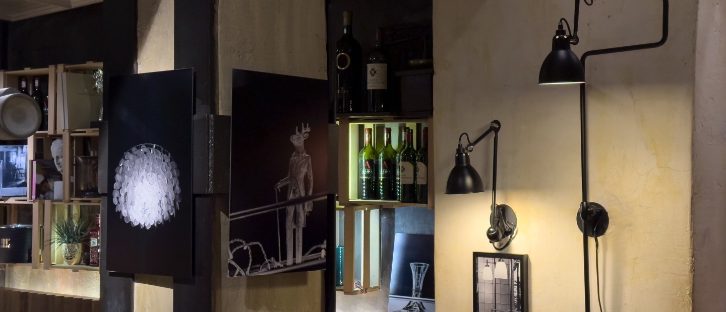 Η έκθεση φωτογραφίας του Χρόνη Σπανού στο Local restaurant είναι απλά μοναδική 