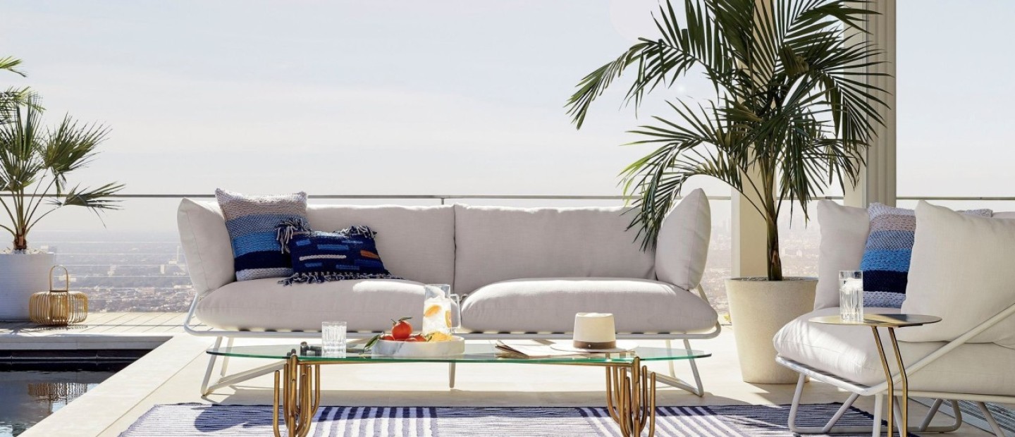 Exterior Design: Οι τάσεις της σεζόν που θα φέρουν αέρα ανανέωσης στο μπαλκόνι σας