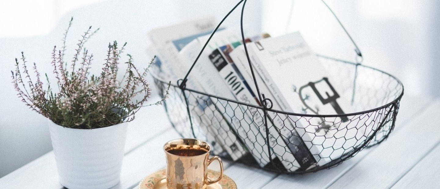 10+1 βιβλία που διαβάζουμε on repeat αυτήν την άνοιξη