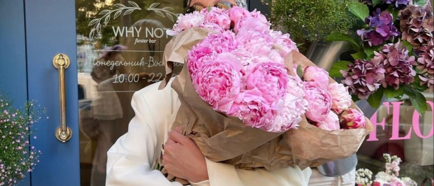 10 ακαταμάχητα αρώματα που ξεχωρίσαμε για την άνοιξη του 2024