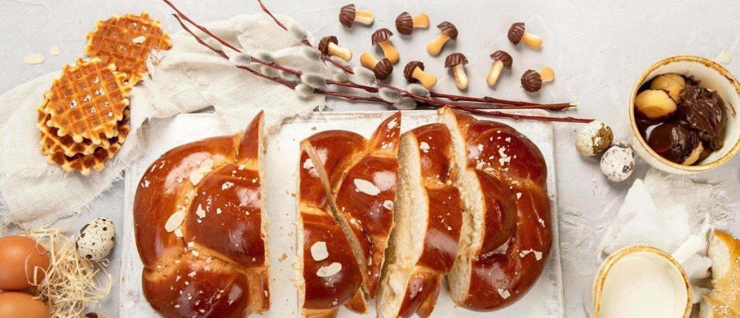 3 εύκολες συνταγές για τα πιο λαχταριστά πασχαλινά τσουρέκια