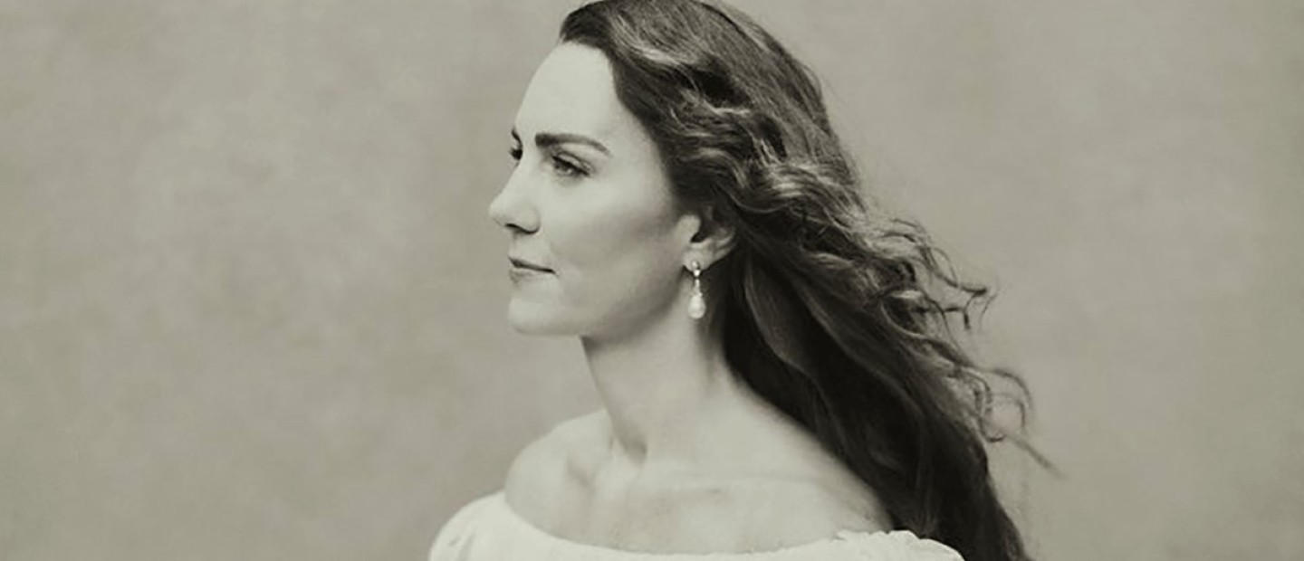 Η νέα βασιλική έκθεση στο Buckingham Palace μας παρουσιάζει ένα συγκινητικό πορτρέτο της Kate Middleton για πρώτη φορά 